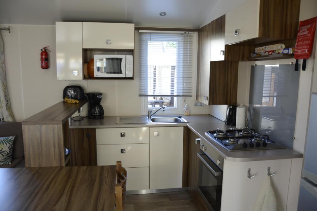 Mobilhome 6/8 Personnes 3Ch La Reserve **** Gastes Ngoại thất bức ảnh